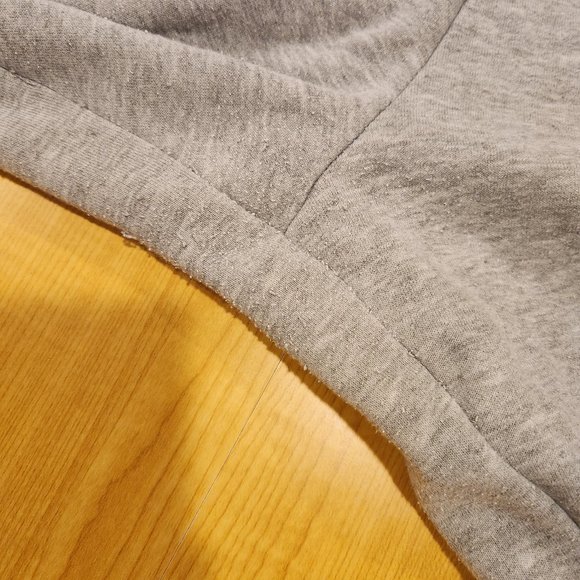 Gray Reebok Sweatpants (Large) - Picture 3 of 4